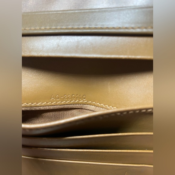 Salvatore Ferragamo Wallet - Picture 6 of 9